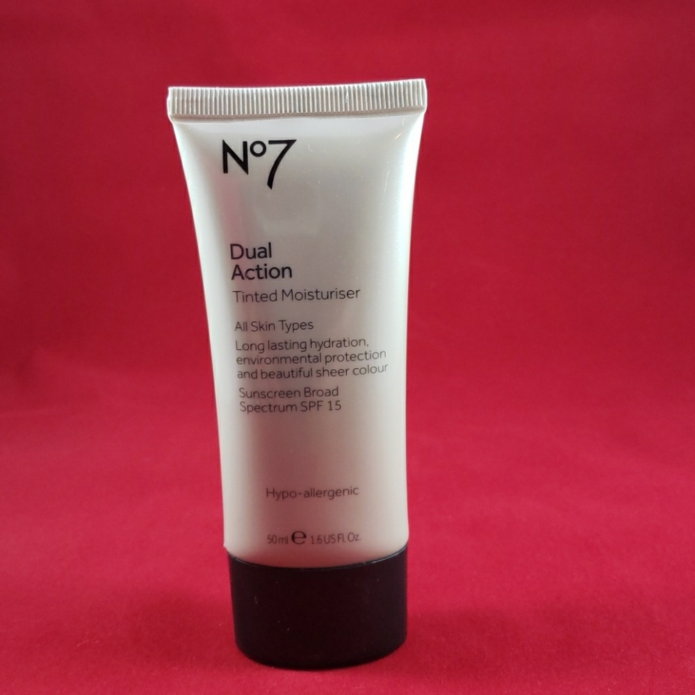 No 7 Dual Action Tinted Moisturizer in Medium